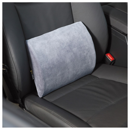 coussin lombaire ergonomique posé sur le siège d'une voiture